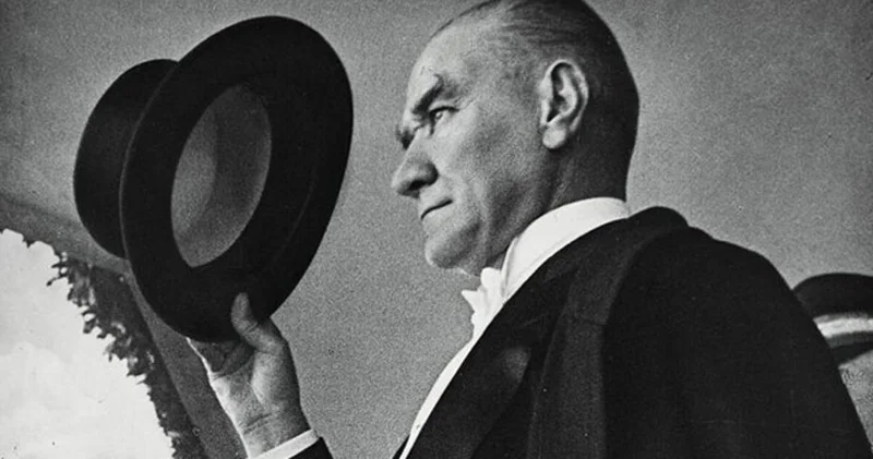 10 Kasım resmi tatil mi? 10 Kasım Atatürk’ü Anma Günü’nde resmi ve özel kurumlar çalışıyor mu, okul var mı yok mu?