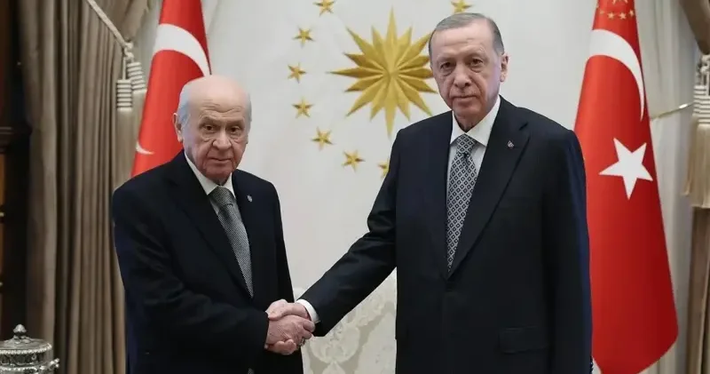 Cumhurbaşkanı Erdoğan Cumhur İttifakı spekülasyonlarına yanıt verdi: Aramızda herhangi bir sıkıntı söz konusu değil Politika Haberleri