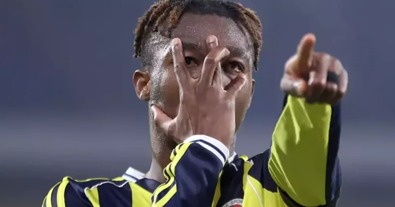 Dorgeles Nene Kadıköy de ilk kez sahnede! Golünü attı taraftara koştu Fanatik Gazetesi Fenerbahçe (FB) Haberleri Spor