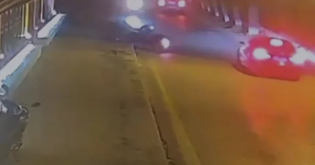 Aydın da yola savrulan motosikletin sürücüsü öldü; kaza anı kamerada Aydın Haberleri