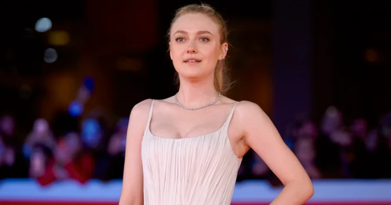 Tom Cruise 19 yıldır Dakota Fanning e ayakkabı hediye ediyor magazin haberleri