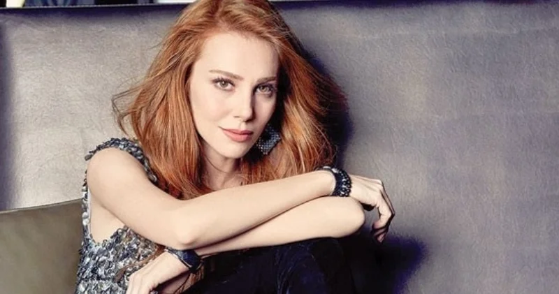 Elçin Sangu dan İmamoğlu nun yargı süreci üzerinden medyaya eleştiri: Bir insan hem diploması sahte, hem hırsız, hem casus olabilir mi? Gerçekler çarpıtılıyor, yalanlar normalleşiyor!