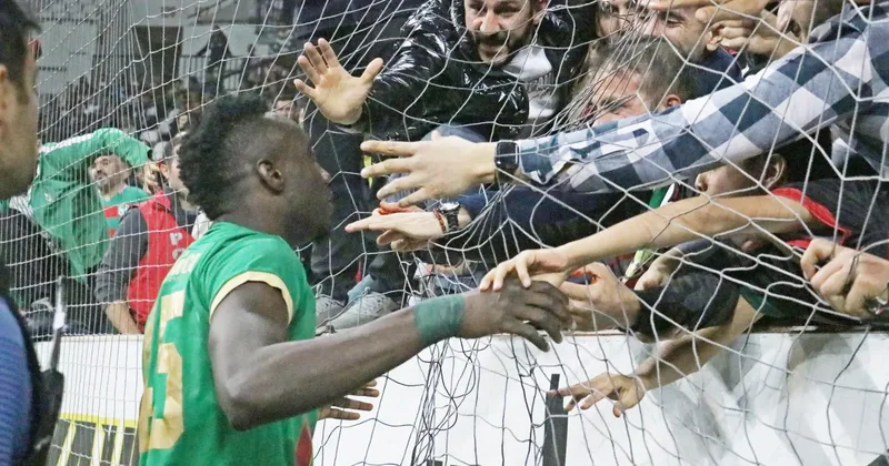 1. Lig de Diagne fırtınası! Zirvede makası açıyor