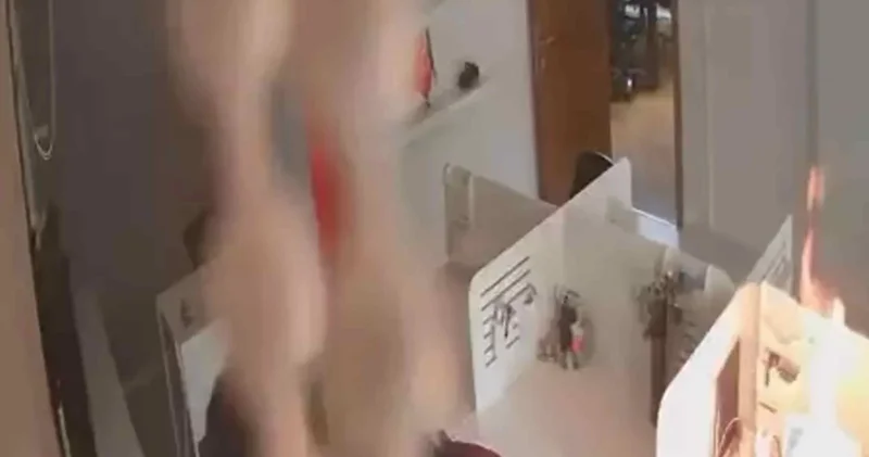 Dizüstü bilgisayar patladı: Alevleri üfleyerek söndürmeye çalıştı