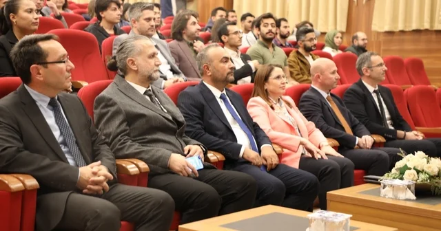 BARÜ yapay zekâ eğitimleriyle dijital dönüşüme katkı sunuyor Bartın Haberleri