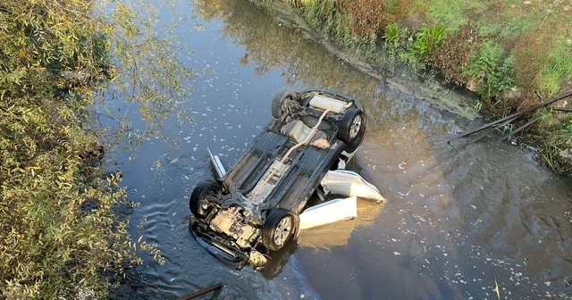 Amasya da dereye devrilen SUV tipi araçtaki 1 i çocuk, 2 kişi kurtarıldı Amasya Haberleri