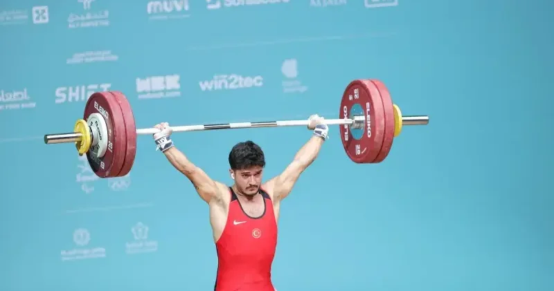 Muhammed Furkan Özbek ten 3 madalya Salon Sporları Haberleri