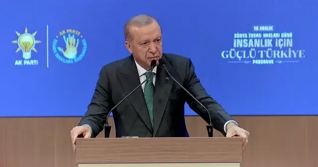 Cumhurbaşkanı Erdoğan senin deden neredeydi? diye soran Özgür Özel e yüklendi: Posta güvercinine nefes harcamak israf VİDEO İZLE