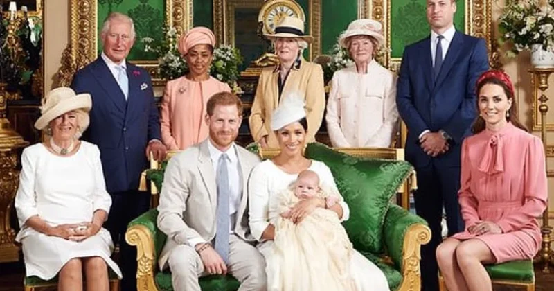 Kraliyet kadınları bu yüzden bacak bacak üstüne atmazlar Sözcü Gazetesi