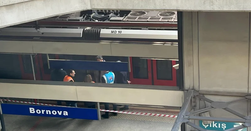 İzmir de metro raydan çıktı