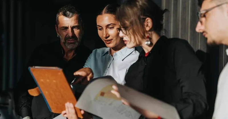 30 lu ve 40 lı yaşlardaki insanlar böyle çalışıyor: Ofislerde büyük bir ikiyüzlülük var Sözcü Gazetesi