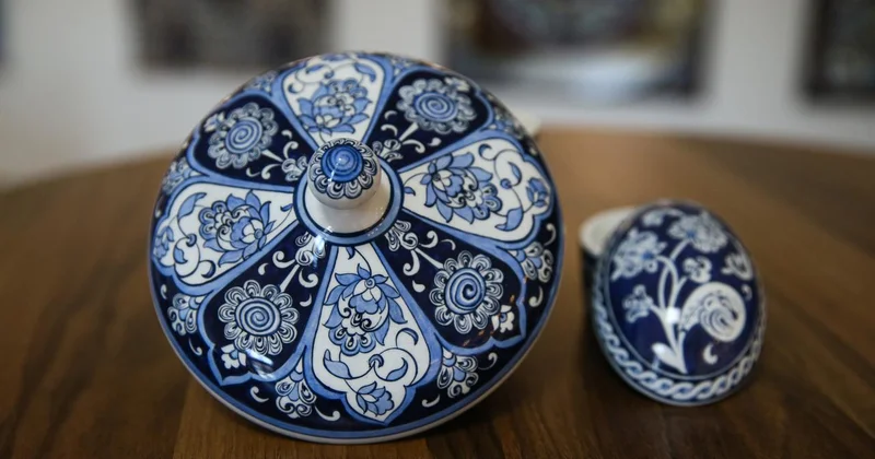 İznik çinisini dünyaya tanıtıyorlar