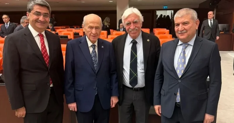Bahçeli ve Çandar’dan samimi kare: Fotoğrafa düştüğü not dikkat çekti Sözcü Gazetesi
