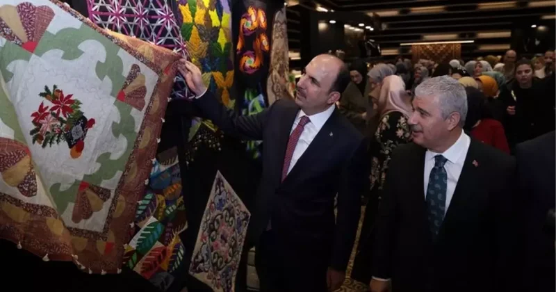 Vali Akın İle Başkan Altay 17. Altın Dokunuşlar Festivali ni Ve Gazze Kermesi ni Açtı