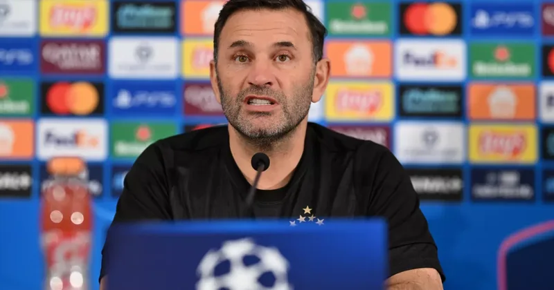 Tamamen çaresizim diyen Okan Buruk tan kadro itirafı