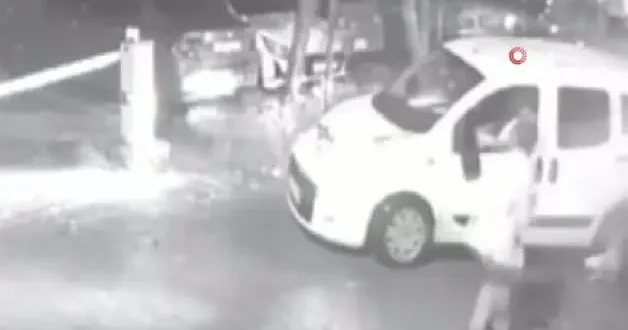 Acemi sürücü aynı araca defalarca çarpınca ortalık savaş alanına döndü