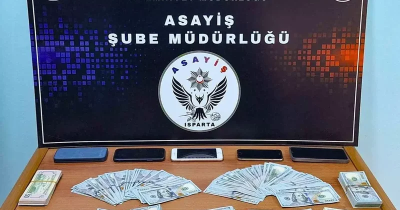 Kendilerini polis olarak tanıtıp milyonluk vurgun yapan 3 şüpheli tutuklandı