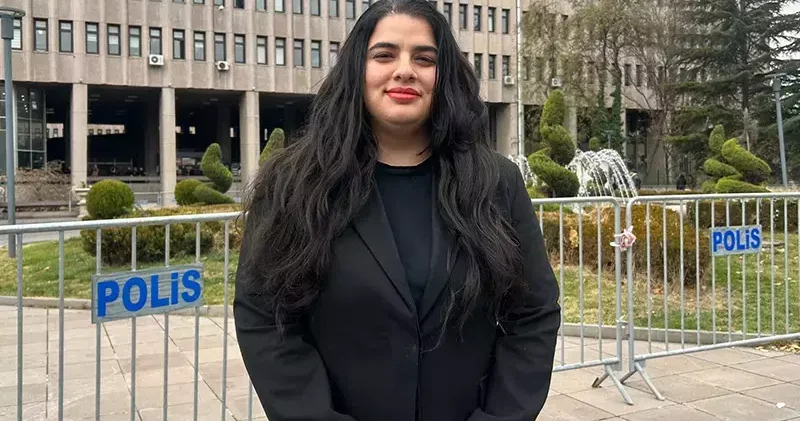 Eşini uykuda yastıkla boğmaya çalıştığı iddia edilen kadın için uzaklaştırma kararı