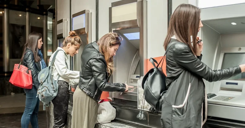 İki yılda 243 şubesini kapatmıştı... Bu yıl da kapanış sinyali geldi Sözcü Gazetesi