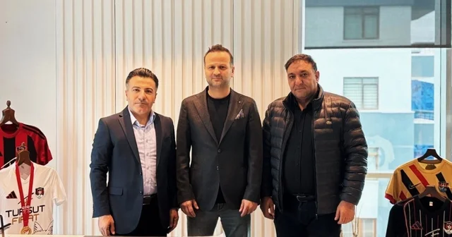 Vanspor, Osman Zeki Korkmaz ile anlaştı Van Haberleri