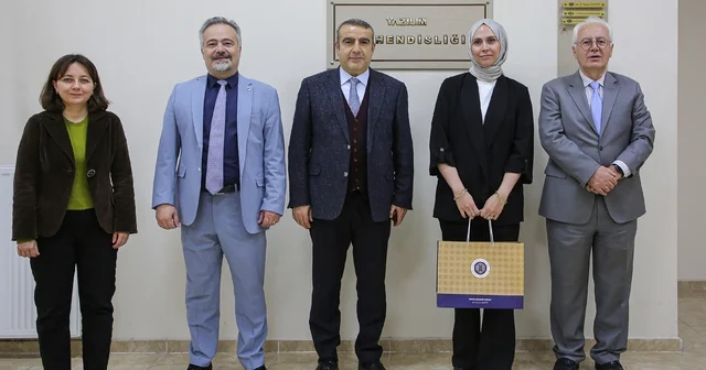 Atatürk Üniversitesi Öğretim Üyesi Prof. Dr. Rabia Meryem Yılmaz, 2025 yılı üstün başarılı genç bilim insanı ödülüne layık görüldü Erzurum Haberleri