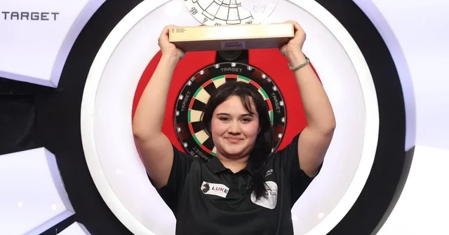 İngiltere de fırtına gibi esen Denizlili Zehra dünya şampiyonu oldu Denizli Haberleri