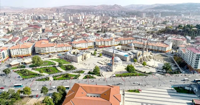 Sivas ta ihracat arttı Sivas ta geçen yılın ocak kasım döneminde 74 milyon 483 bin dolar olan ihracat, bu yılın aynı döneminde yaklaşık yüzde 16,4 oranında artarak 86 milyon 689 bin dolara yükseldi Sivas Haberleri