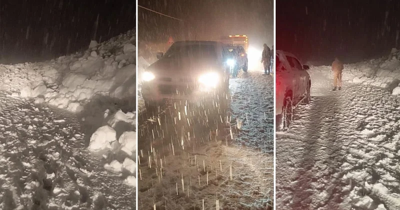 Hakkari de çığ düştü: Çok sayıda araç yolda mahsur kaldı
