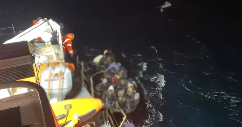 İzmir Dikili açıklarında göçmen faciası: 1 ölü, 7 kayıp