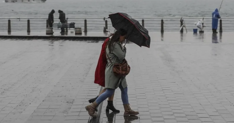 Valilik saat verdi uyardı: İstanbul a gök gürültülü sağanak ve fırtına geliyor!