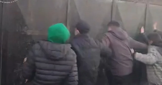 Haseke de terör örgütü yandaşları ABD nin yerleşkesine saldırdı VİDEO İZLE