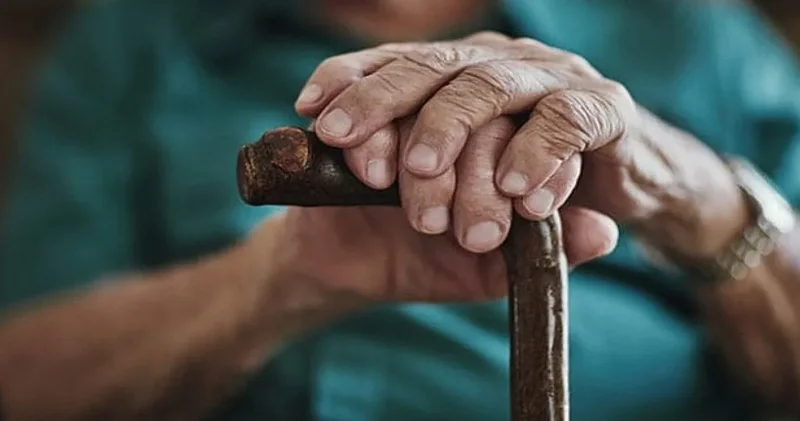 Çalışma Bakanı duyurdu: Yaşlı Bakım Sigortası geliyor