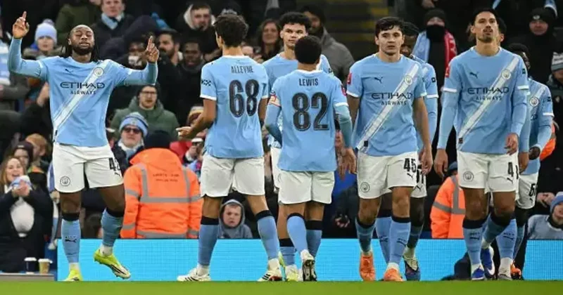 Futbolda tarihe geçecek skor! Dünya devi zayıf rakibine 10 gol attı