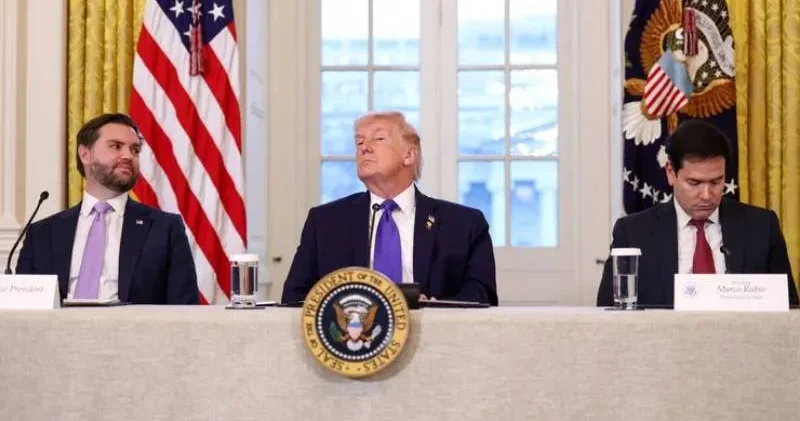 Trump tan bir Grönland tehdidi daha: İsteseler de istemeseler de bir şeyler yapacağım, anlaşma kolay yoldan olmazsa zor yoldan olacak