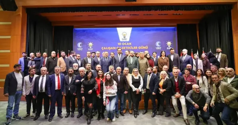 AK Parti İstanbul İl Başkanlığı nda gazetecilerle 10 Ocak buluşması