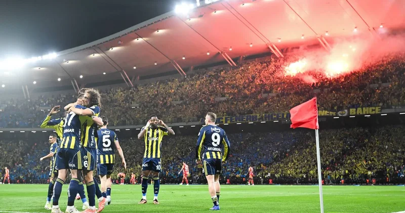 Süper Kupa Fenerbahçe’nin: Kanarya, Galatasaray’ı finalde 2 golle yıktı!