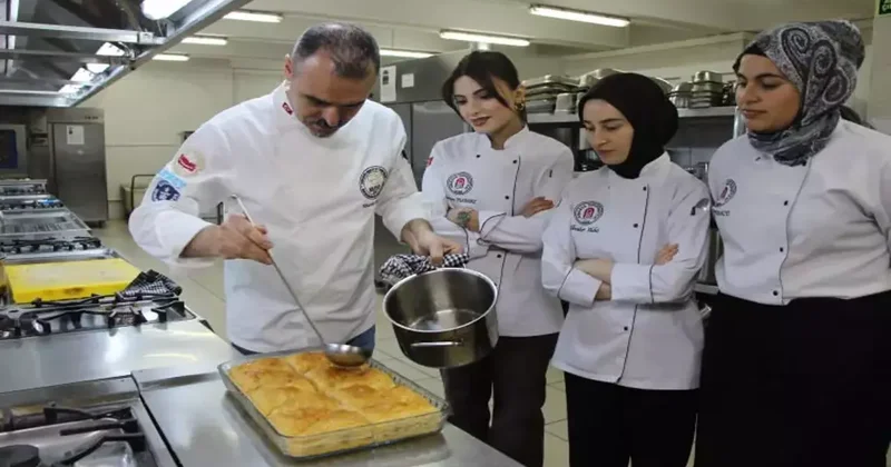 Baklavada yeni tat: Antep fıstığı yerine meyve kullandılar