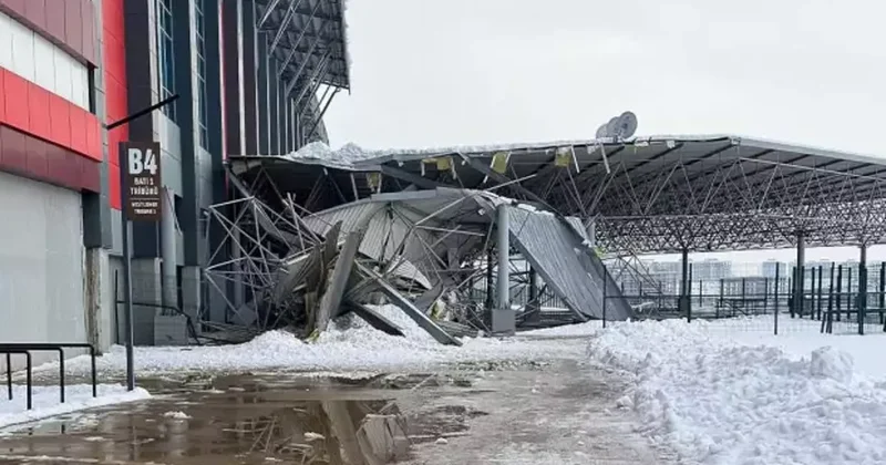 Diyarbakır Stadı nın sundurması kar yağışında çöktü: İlk açıklama geldi