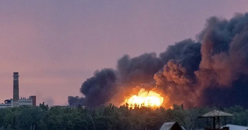 Rusya Ukrayna hattında yeni gerilim: İHA saldırısı sonucu Volgograd daki petrol deposunda yangın çıktı Dünya Haberleri