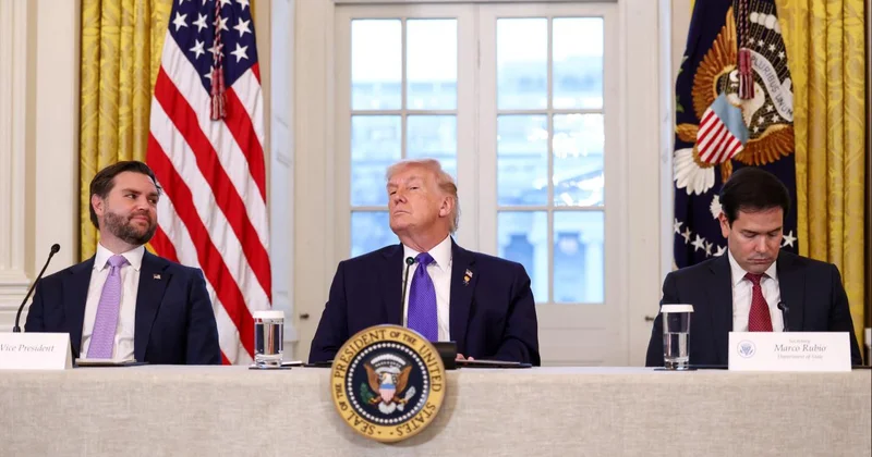 Trump’tan Grönland mesajı: Rusya ve Çin’e izin vermeyeceğiz