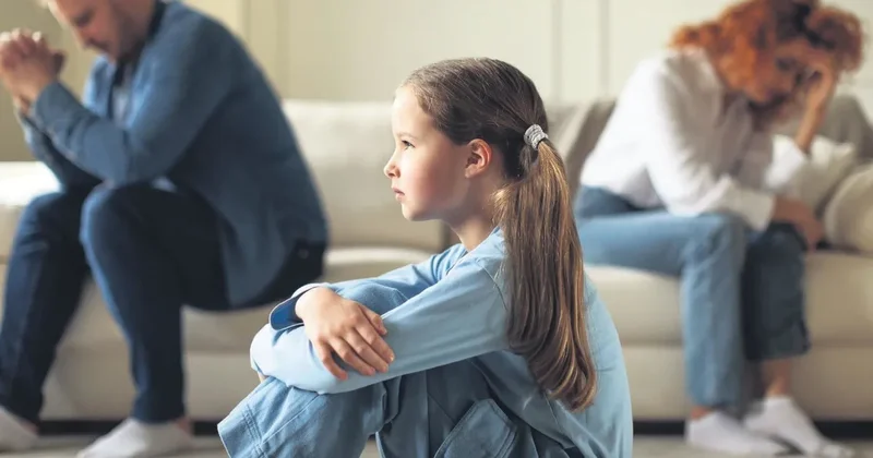 Sessiz evlerin yükünü çocuklar taşıyor