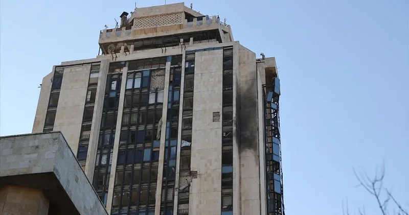 SDG’den Halep valilik binasına saldırı: İHA larla hedef aldılar Gündem Haberleri