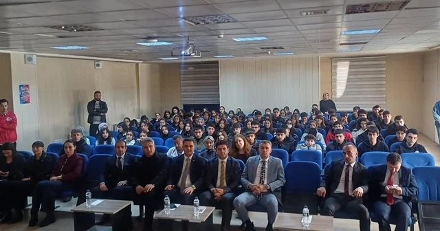 Hakkari de gençler teknolojiyle buluşuyor Hakkari Haberleri