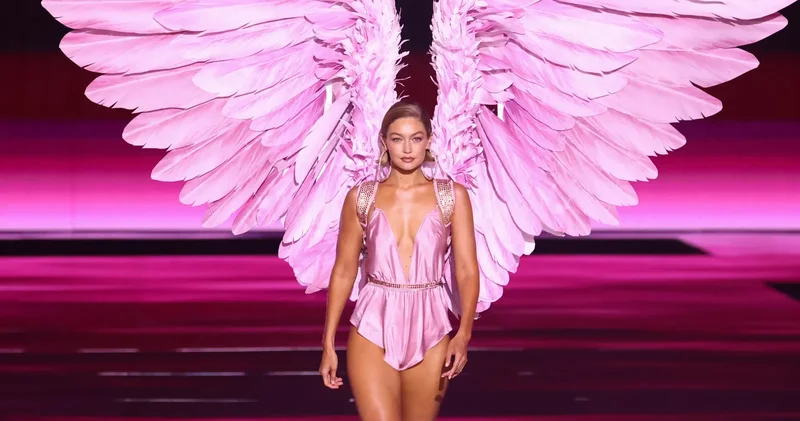 Victoria s Secret CEO su: Z kuşağı, Y kuşağının aksine şovları tetiklenmeden, sadece eğlence için izleyebiliyor