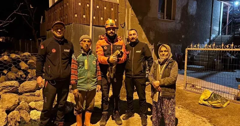 Burdur’da kuyuya düşen oğlak ekipler tarafından kurtarıldı