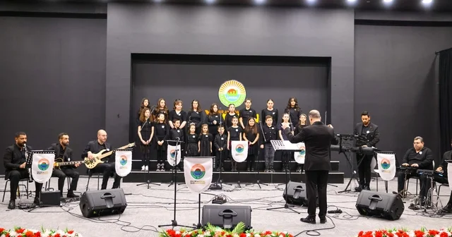 İlkadım Belediyesi Çocuk Korosu, Barış Manço nun şarkılarını seslendirdi Samsun Haberleri