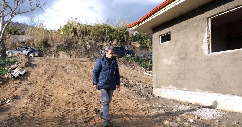 Bakan Kurum dan orman yangınında evi yanan Cavit amca ya ilişkin paylaşım