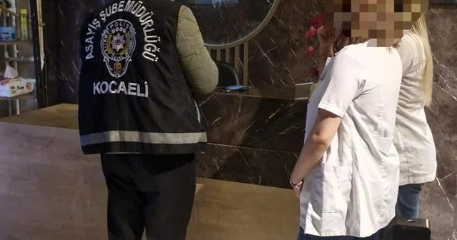 Polisten masaj salonlarına denetim Kocaeli de kurallara uymayan masaj salonlarına işlem yapıldı Kocaeli Haberleri