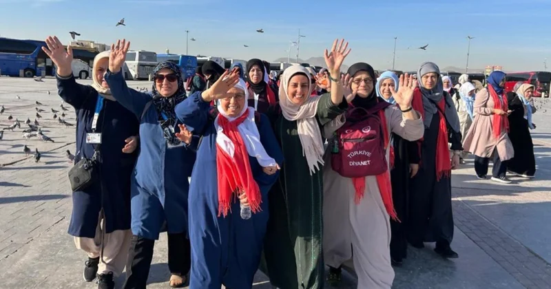 Şehit yakınlarından oluşan kafile umreye uğurlandı