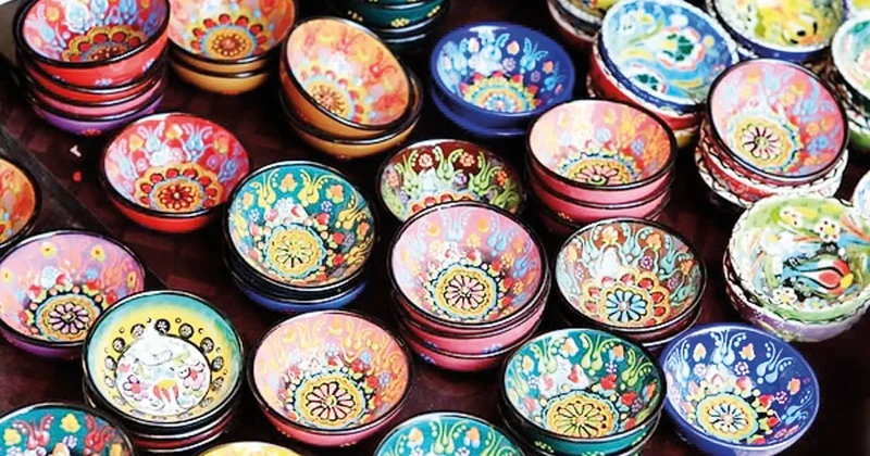 Turist 2 milyar dolarlık hediyelik eşya götürdü